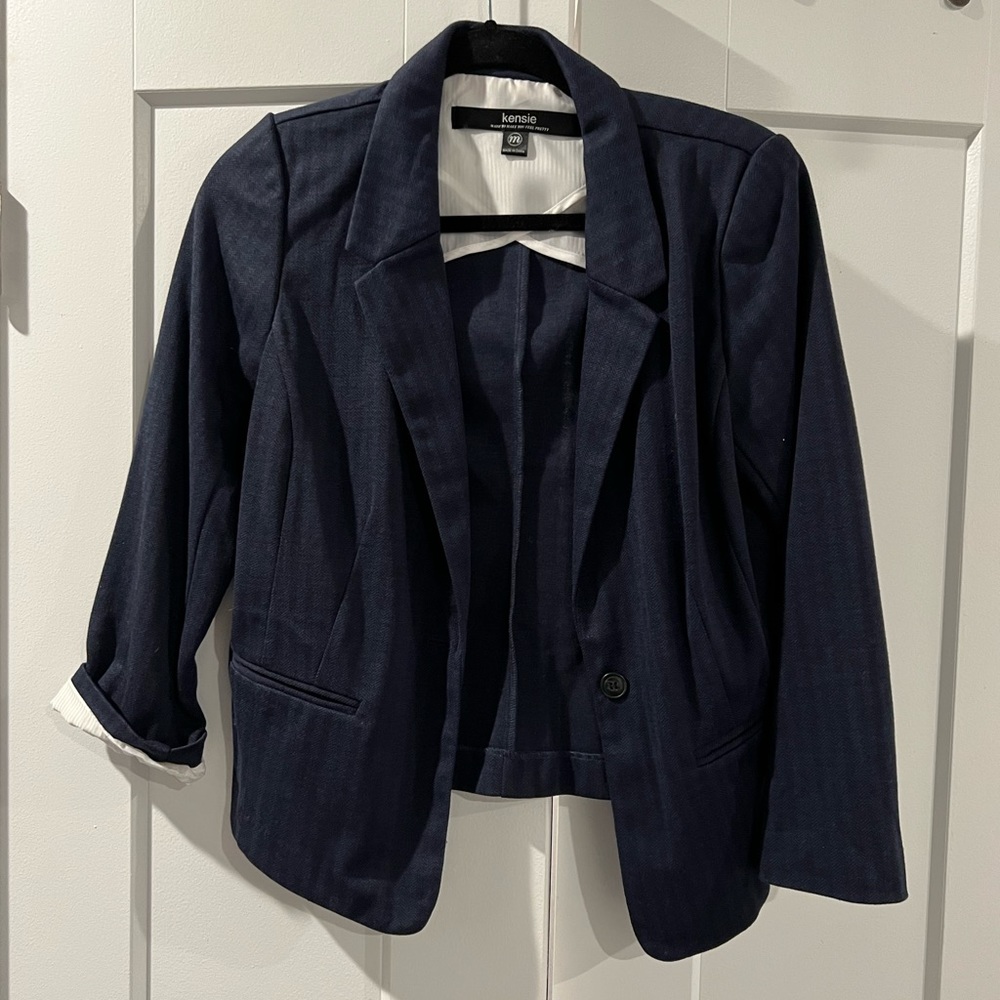 Never worn navy blue Kensie blazer